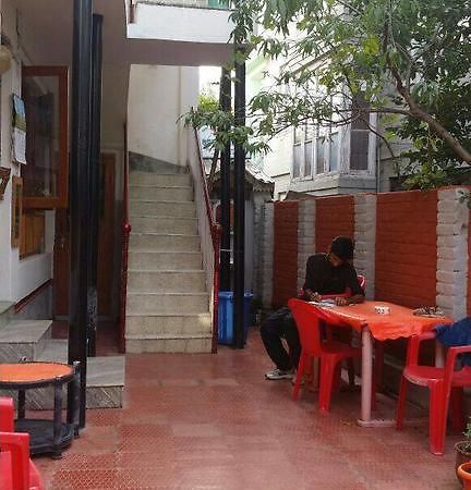 Taj Guest House Srinagar  Exterior photo